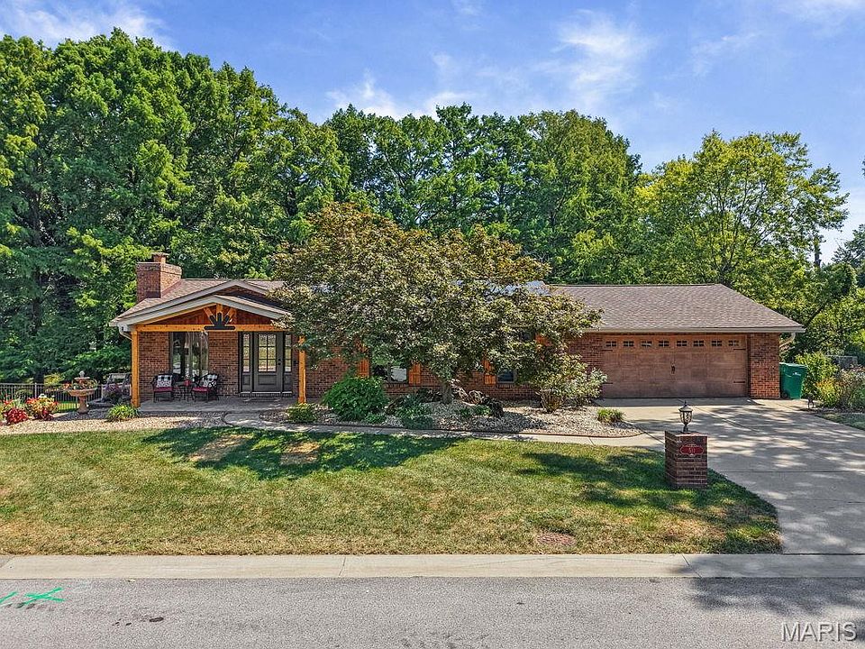 1st image of 511 Rebecca Dr