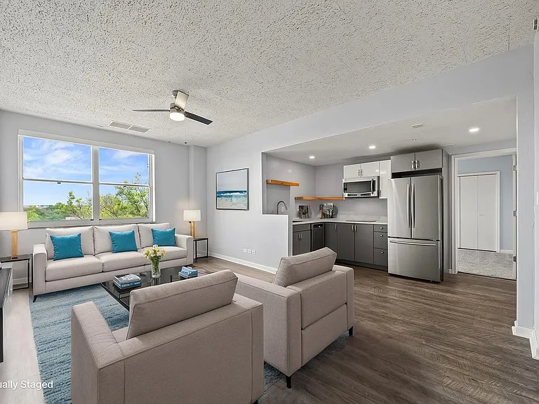 The Apartments at Hotel Phillips — Photo 3
