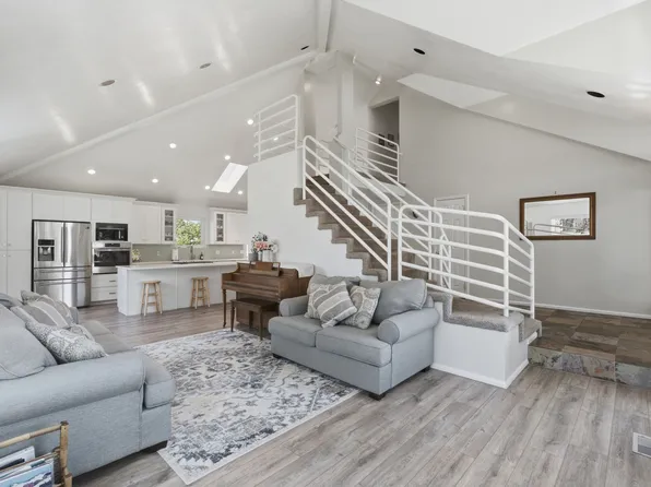 5788 S Walden Ridge Dr, Murray, UT 84123