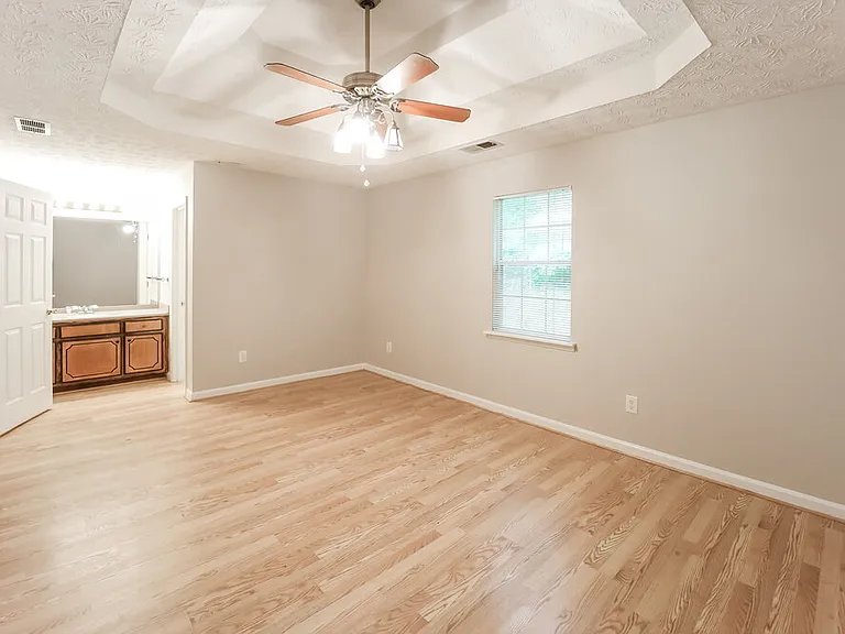 85 Lakeside Dr — Photo 13