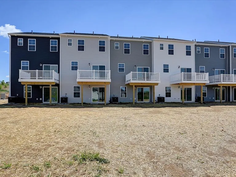 12435-12441 Jackson Ave — Photo 30