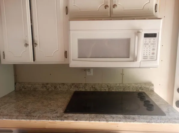 705 N Broadway St, Hugo, OK 74743