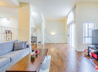 4823 Elmwood Ave APT D, Los Angeles, CA 90004