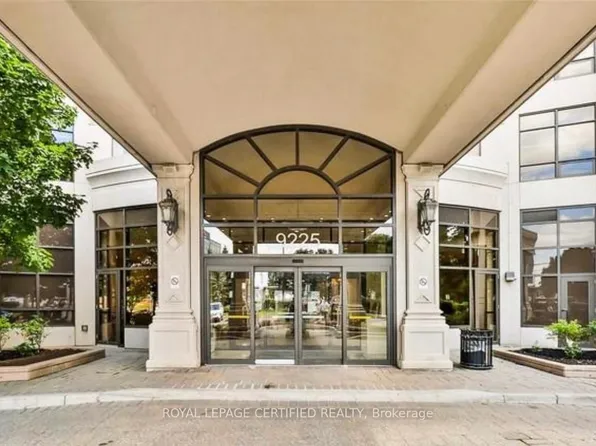 9225 Jane St #817, Vaughan, ON L6A 0J7