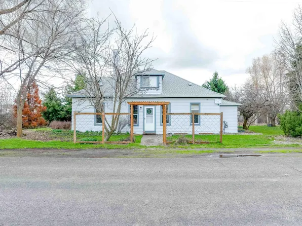 707 W Grant St, Genesee, ID 83832