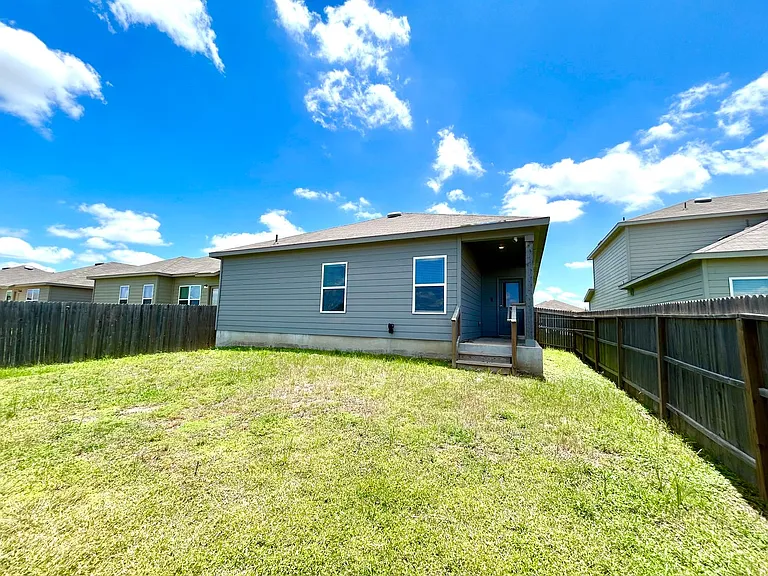 7409 Capricorn Way — Photo 23