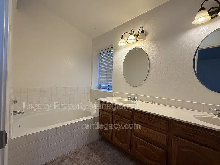 5350 Laguna Park Dr — Photo 14