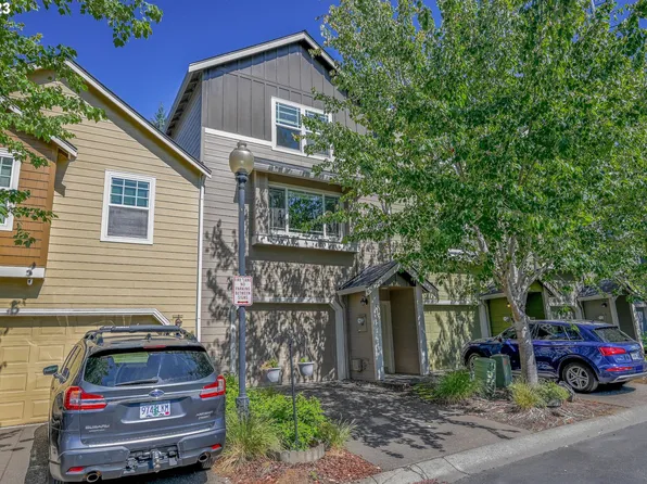 21605 NE Willow Glen Rd, Fairview, OR 97024