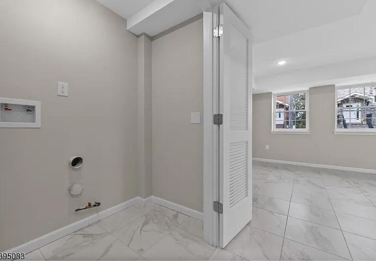 24 Garibaldi Ave #1 — Photo 10