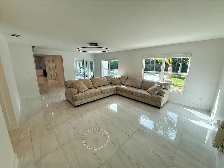 1359 Harbor Dr — Photo 16