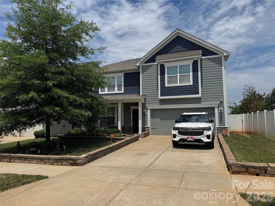 1st image of 109 E Americana Dr