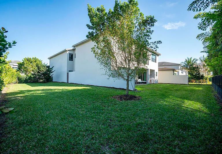 17081 Five Waters Ave — Photo 19
