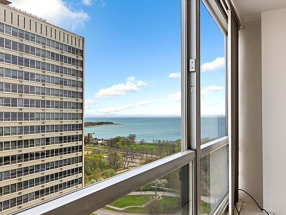 5th image of 3550 N Lake Shore Dr APT 2109