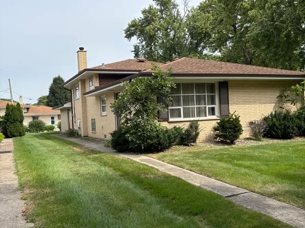 10734 31st St, Westchester, IL 60154