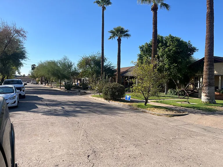 743 E Coronado Rd — Photo 19