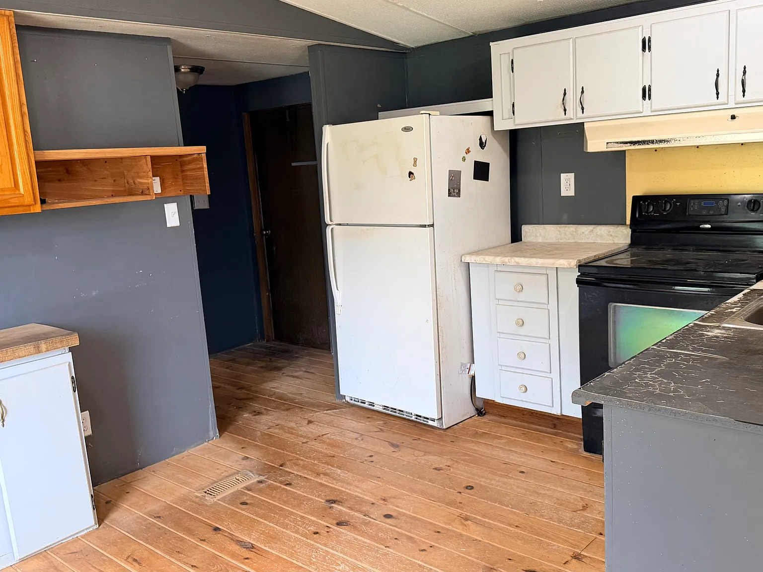 2 bed, 900 sqft, $1,000 — Photo 4