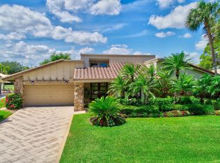 814 Foxpointe Cir, Delray Beach, FL 33445