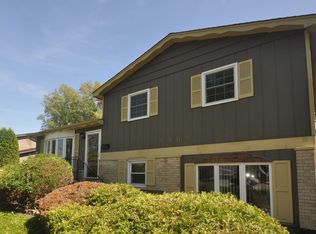 5905 Edward Dr, Oak Forest, IL 60452