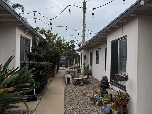 4976 Santa Monica Ave