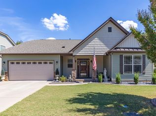22 Summerdale Dr, Taylors, SC 29687