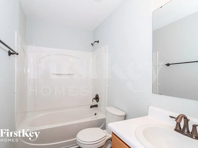 119 Habersham Ct — Photo 13