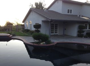 9090 Oak Creek Rd, Cherry Valley, CA 92223