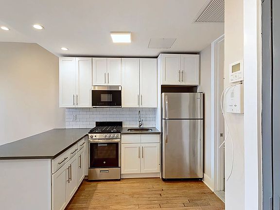 4th image of 30 Scholes St #4A
