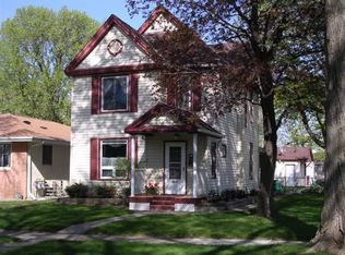 4028 Perry Ave N, Robbinsdale, MN 55422