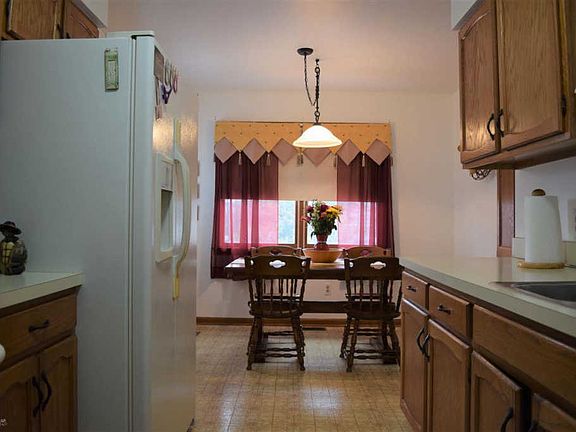 4th image of 3943 Jack Pine Ln
