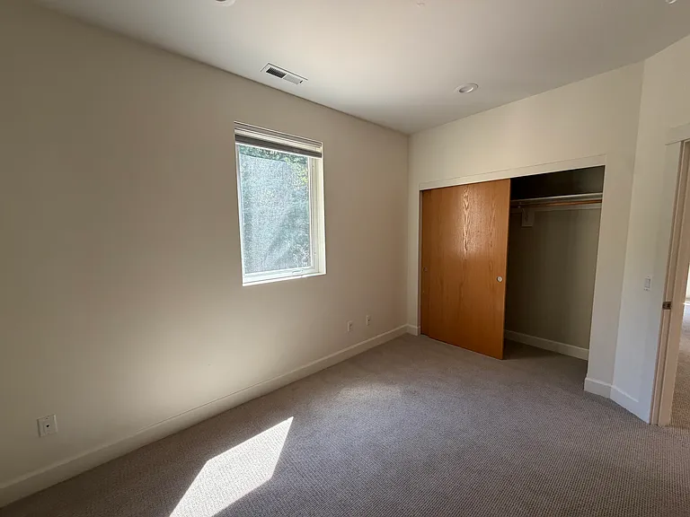 4323 Murryhill Ter — Photo 11