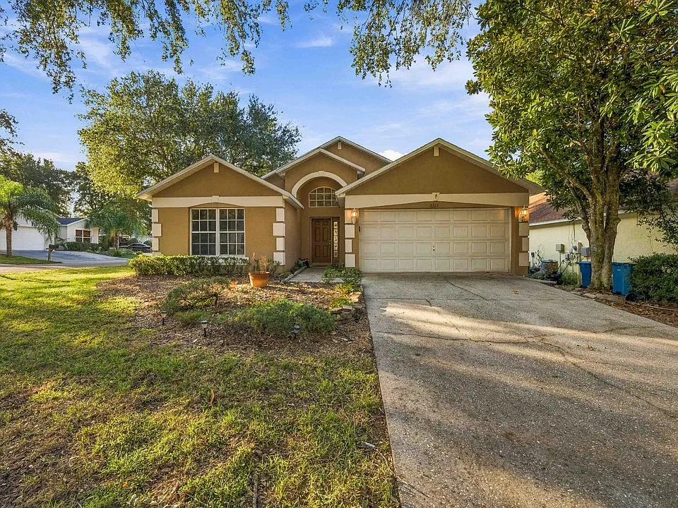 2364 Paulette Dr
