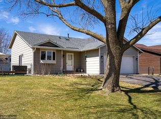 9201 Norwood Ln N, Maple Grove, MN 55369