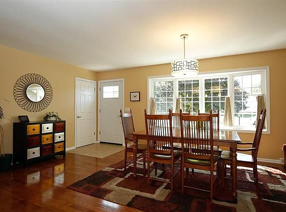 2nd image of 12 Smith Ln