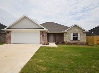 1026 Arden, Tontitown, AR 72762