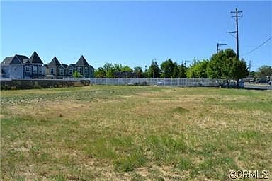 1st image of 90 Queen Ann Way
