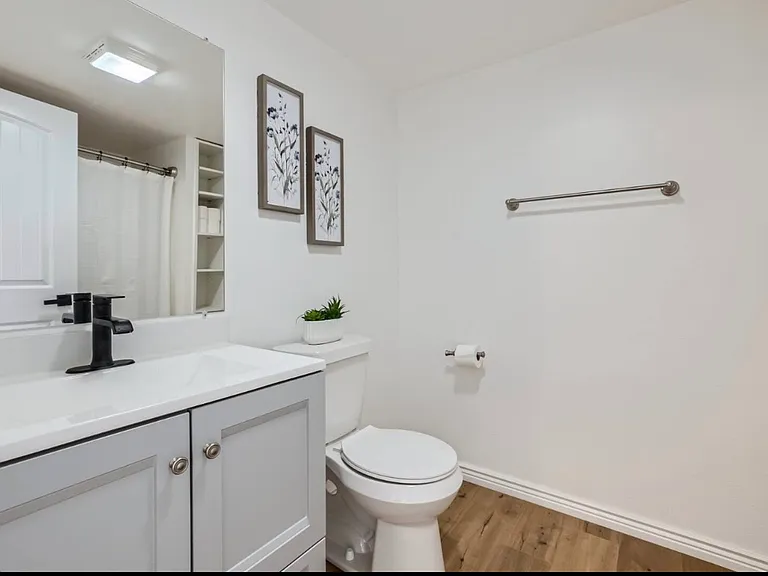 134 Hillside Dr — Photo 31