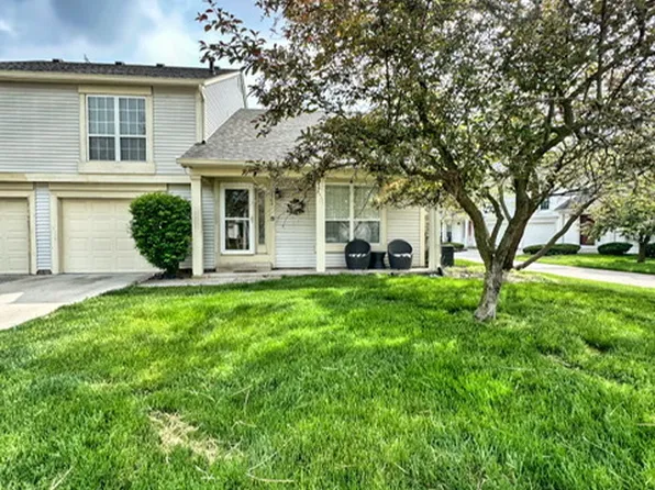 2560 Fox Valley Pl, Indianapolis, IN 46268