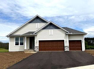 1575 Applegate Rd, New Richmond, WI 54017