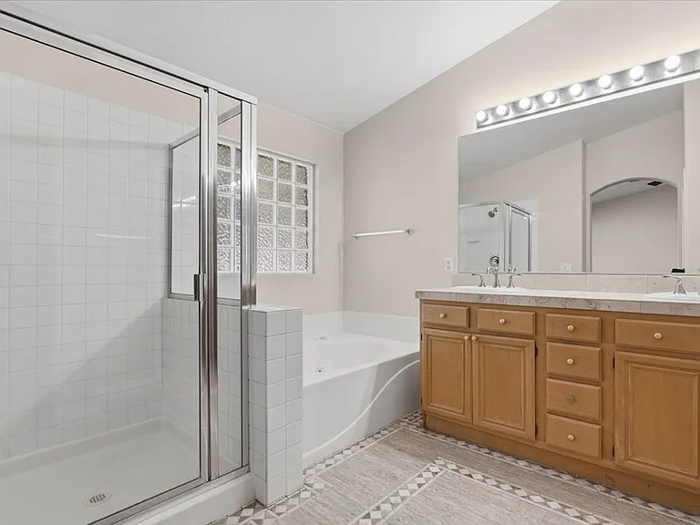 9041 Faversham Ct — Photo 9