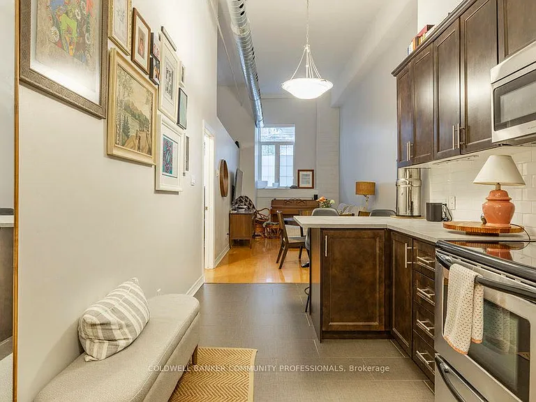 80 King William St #112 — Photo 8