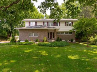 2 Tamidan Rd, Poughkeepsie, NY 12601