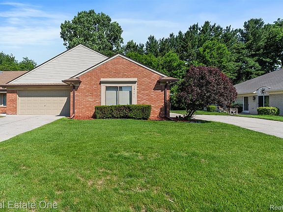 2nd image of 38563 Palm Meadow Dr