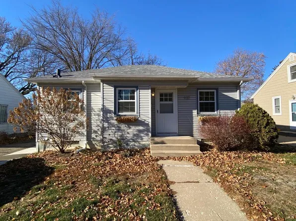 937 15th Ave NE, Rochester, MN 55906