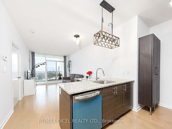 3rd image of 70 Forest Manor Rd #2601