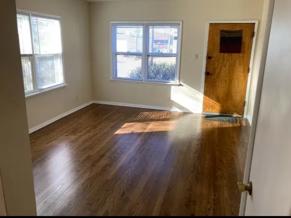 (undisclosed Address), Hammond, IN 46324