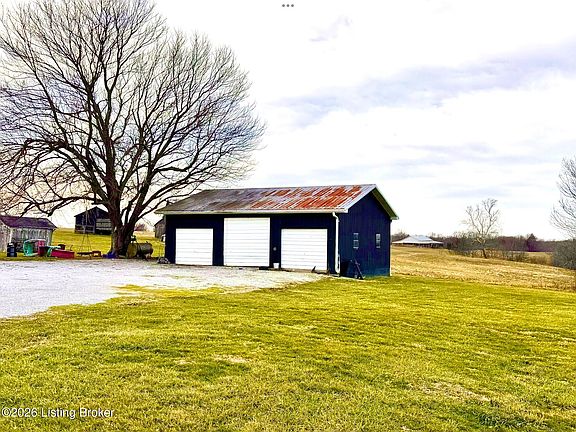 3rd image of 10586 Mount Eden Rd