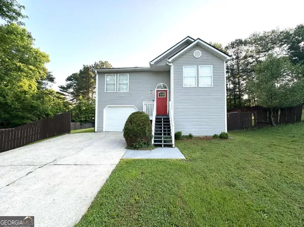 3170 W Point Cir, Douglasville, GA 30135