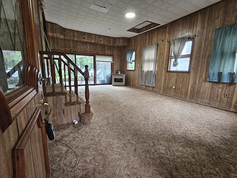 33 Melody Lake Dr — Photo 6