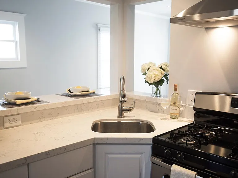 652 N Marengo Ave #102 — Photo 5