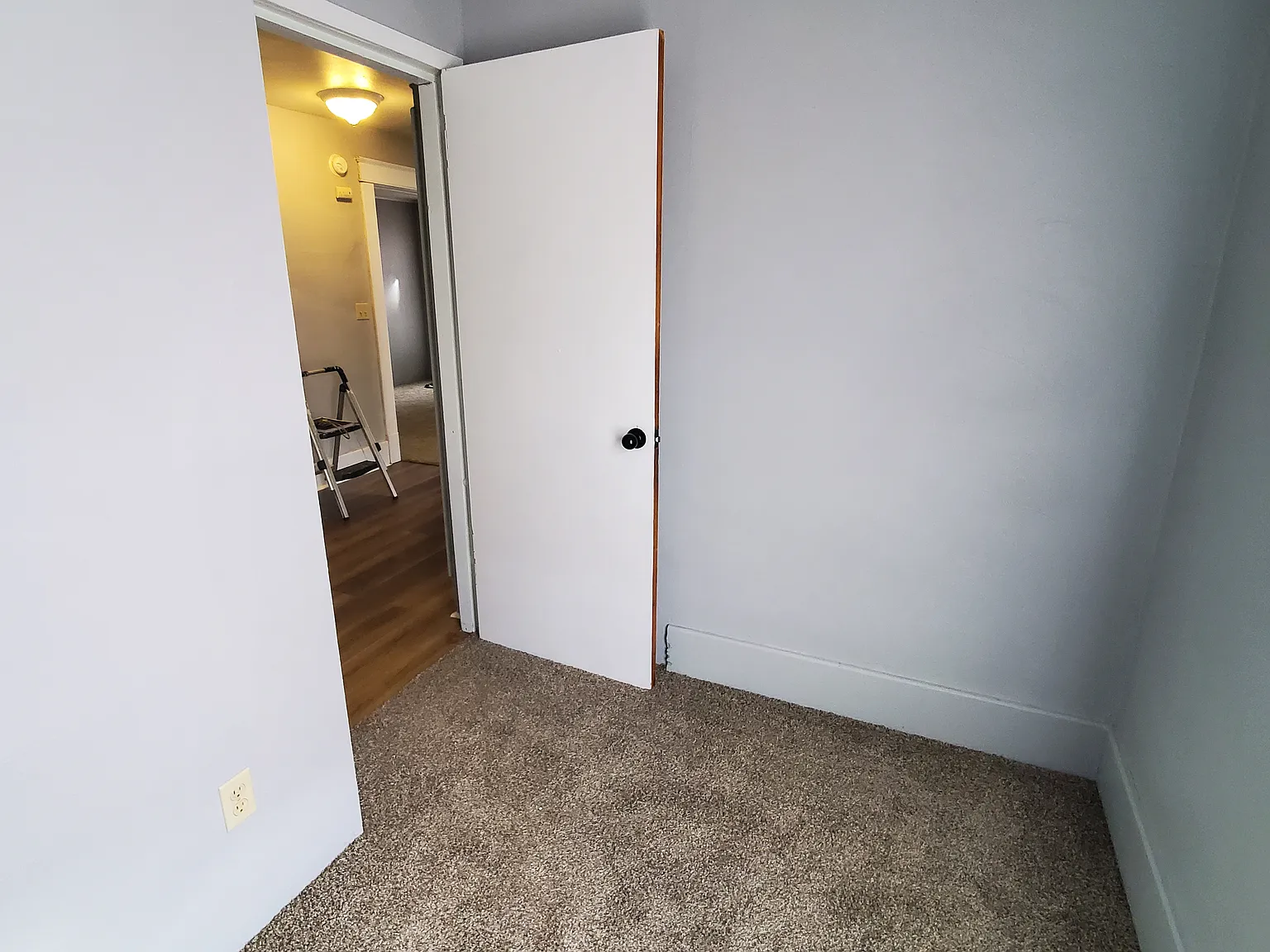 3 bed, 1000 sqft, $925 — Photo 3
